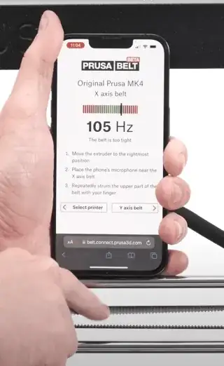 Photo of the web-based Prusa Belt (Beta) frequency analyser on a smartphone