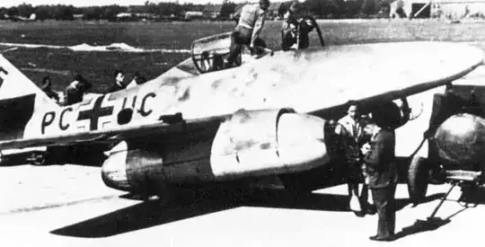 Me-262 V3 on the ground during flight preparations (1942)