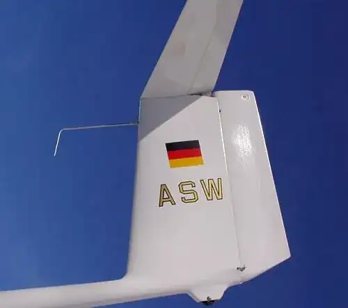 TE probe in front of the vertical tail