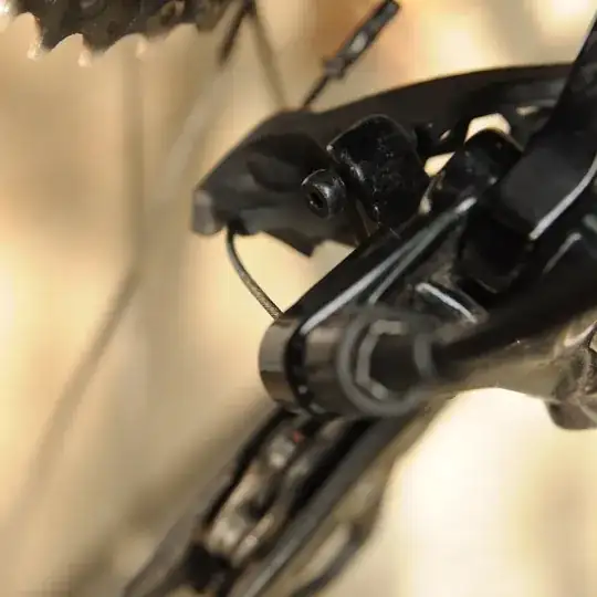 RD-R7000 top-down outside-in, mount visible