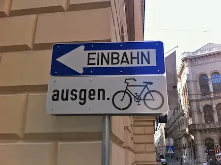 One-way cycle exemption ("except") in Vienna's old city