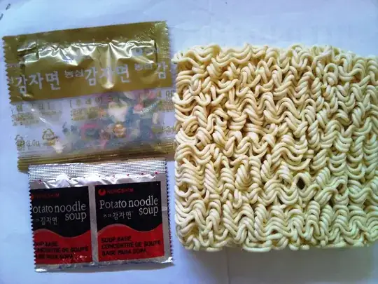 https://sakiikas.files.wordpress.com/2011/09/potato-noodle-contents.jpg