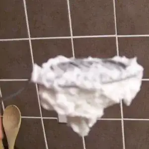 Coconut Cream with Xanthan - iSi after 1 hour - spoon