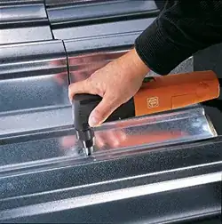 nibbler to cut metal roof