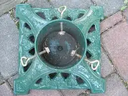 Cast iron tree stand