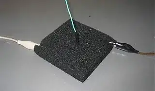 Conductive foamere