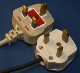 Click photo for full size UK 3-pin Mains plugs