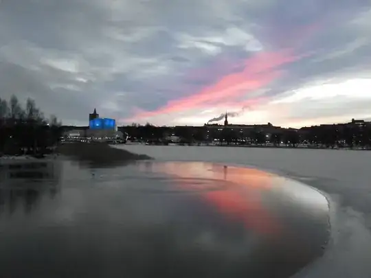 Selectively desaturated photo using manual layer masking