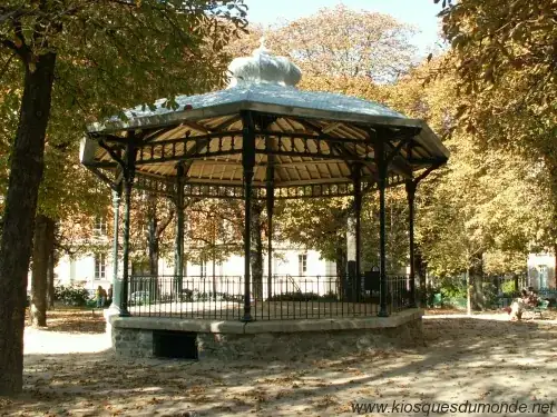 kiosque at the Parc du square Necker
