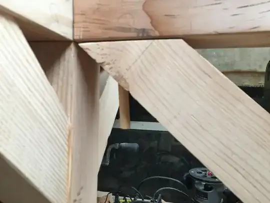 Upper joint with protruding dowel