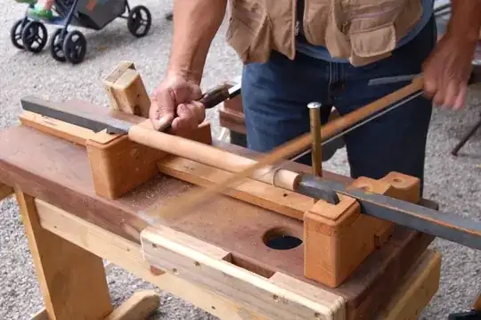 Bow lathe in use